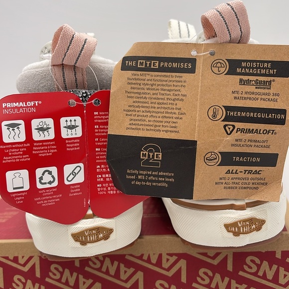 Vans WMNS Sk8-Hi Mte-2 Marshmallow/Multi
VN0A5HZZBP3 Lace Up Boots Cold Weather - Picture 13 of 16